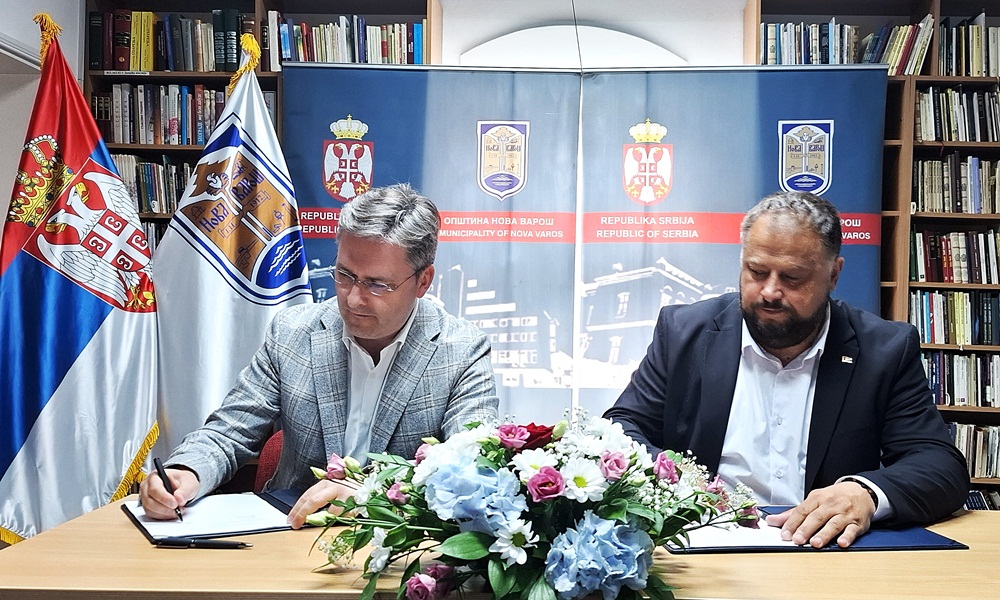 Министарство издвојило 10 милиона динара-потписивање уговора (Фото: Р. Поповић)