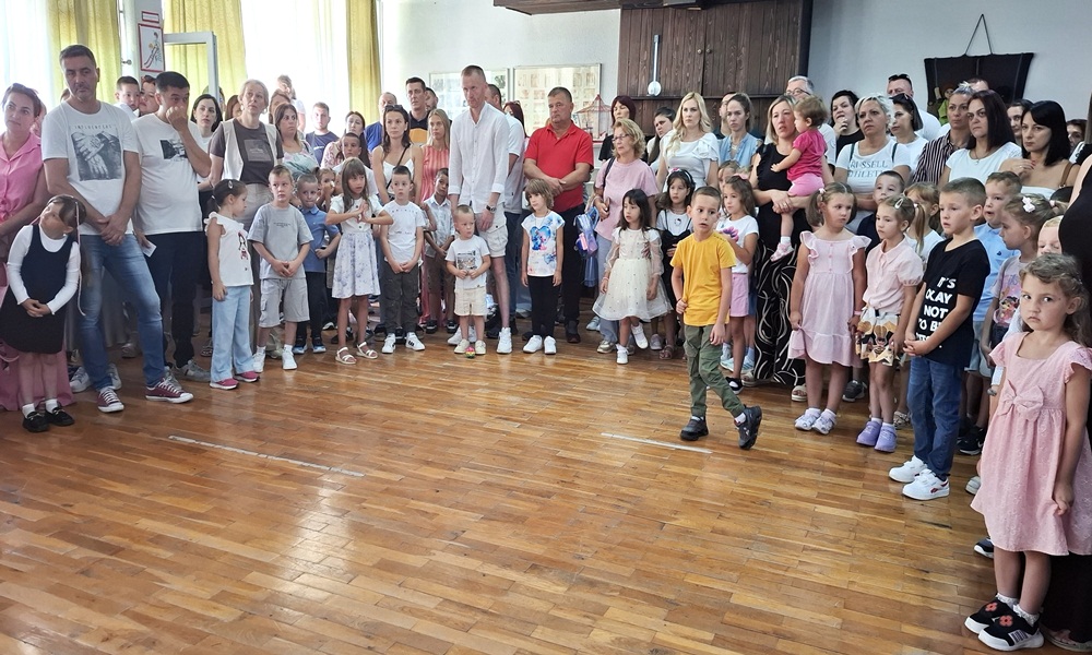 Ове године 86 предшколаца, са пријема (Фото: Р. Поповић)