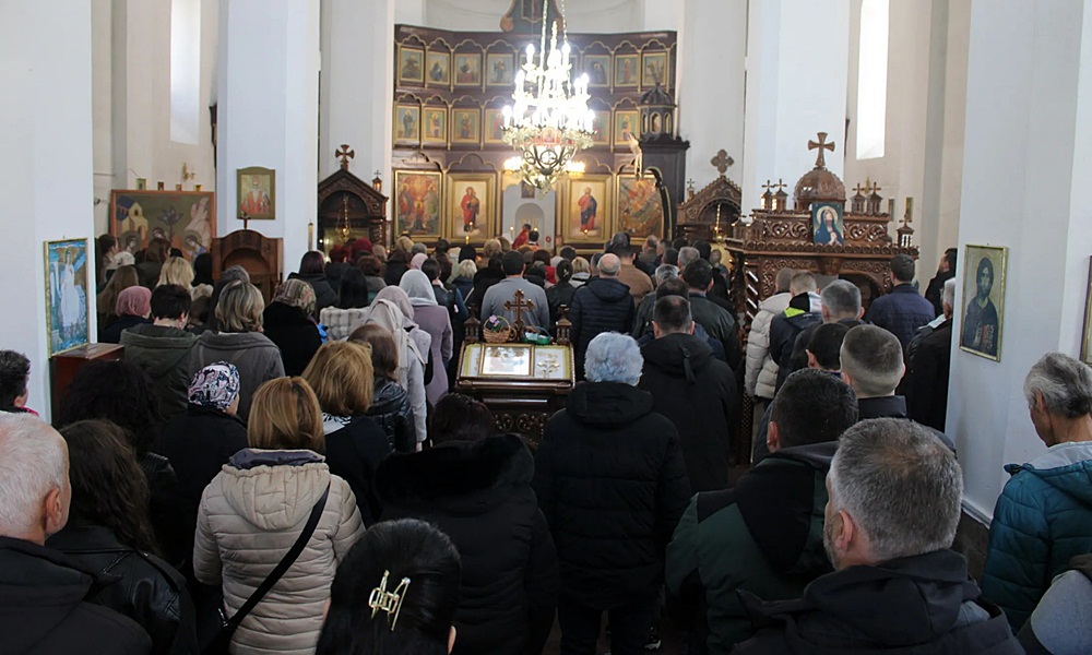 Храмови пуни верника - Црква у Новој Вароши (Фото: www.milesevskaeparhija.rs)