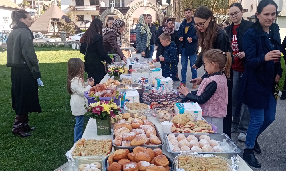 Сто пун посних ђаконија- са прошлогодишње акције (Фото: Ж. Дулановић)