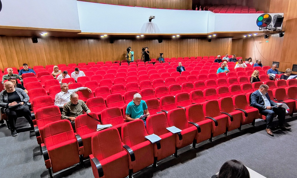 Седница је у понедељак 22. децембра у 10 сати