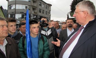 У посету свакој општини: Војислав Шешељ у Новој Вароши